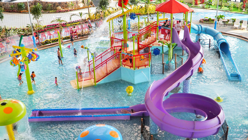 Kh&ocirc;ng gian vui chơi trẻ em tại c&ocirc;ng vi&ecirc;n nước Mikazuki Water Park 365